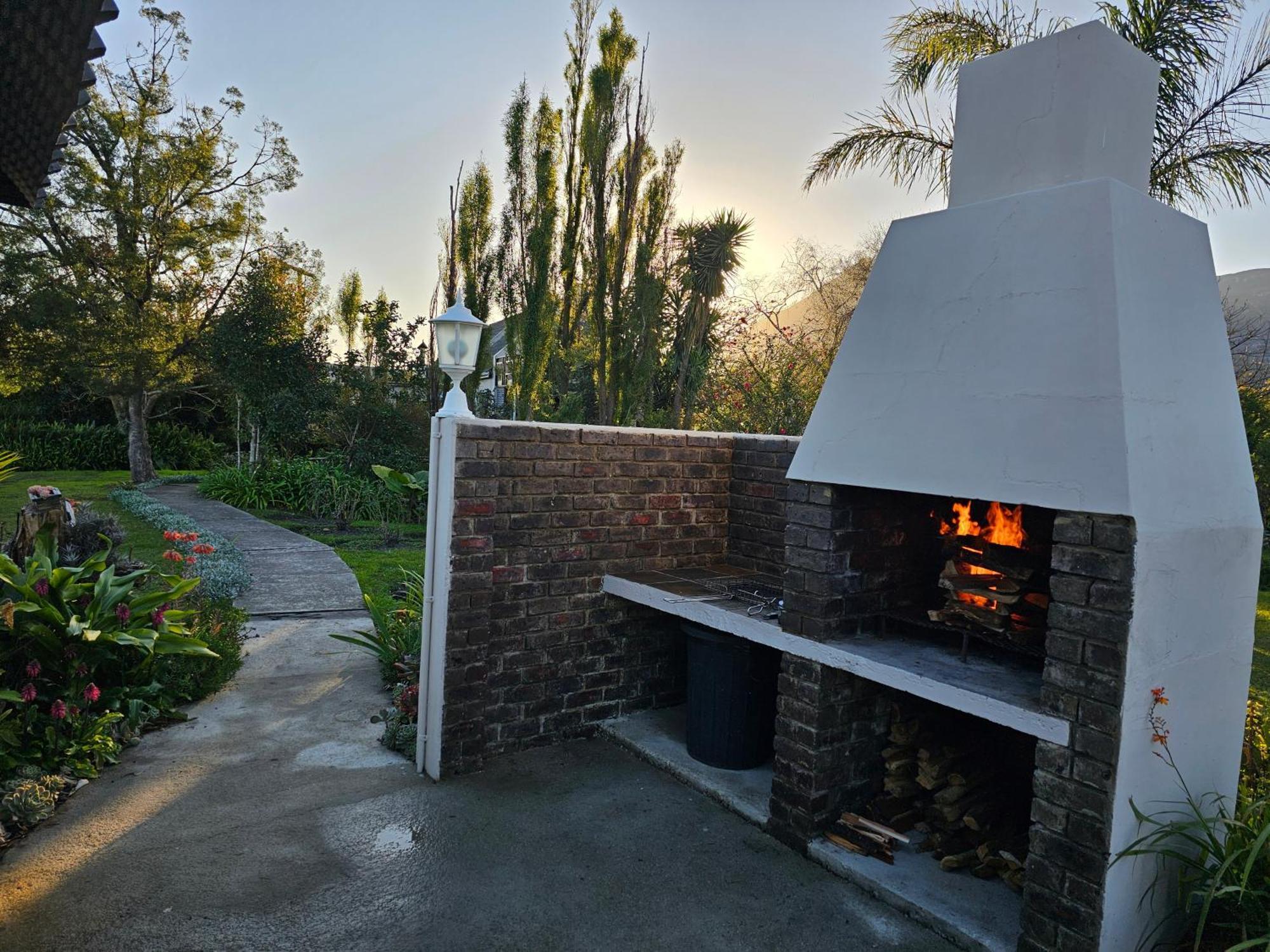 Tsitsikamma Gardens Cottages Self-Catering Cottages Sanddrif Luaran gambar